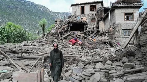 Devastating 6.0-Magnitude Earthquake Strikes Eastern Afghanistan, Over 800 Dead and Thousands Injured