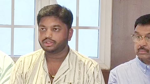 Former Rivals Vipul Phadke, Mahesh Desai Join Forces Ahead of Goa Cricket Association Elections