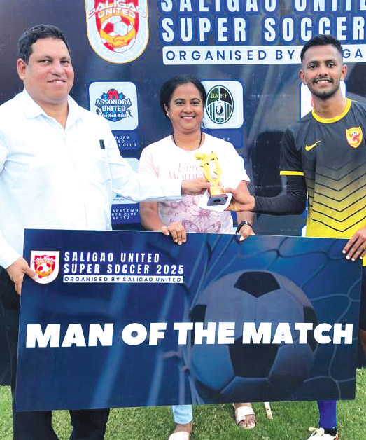 Ten-man Sinquerim SC ‘two’
good for Goa Velha SC