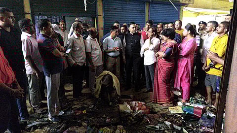 Fire in Sankhali New Market Destroys Three Shops, Loss Estimated Over Rs 50 Lakh