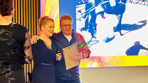 Aki Antti-Roiko Suomen Hippoksen kultainen ansiomerkki