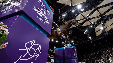 Richard Vogel ja superori United Touch täpötäydessä Baselin hallissa.