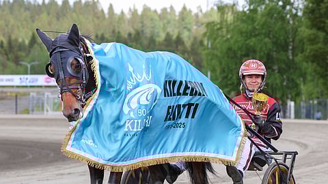 Lighting Stri ja Santtu Raitrala