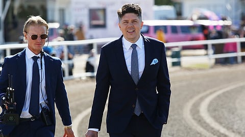 Lauri Hyvönen on tunnettu raviääni. Vieressä Arttu Juvonen.