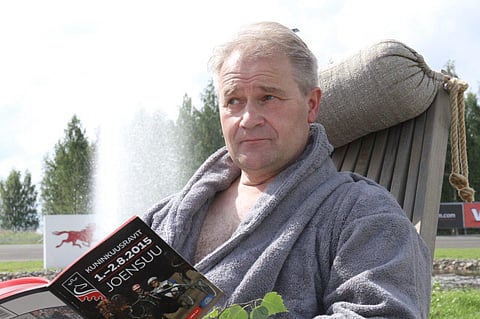 Saunashamaani Jouko Tarvainen ei ehkä päästäisi Teemu Okkolinia luokaltaan.