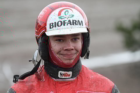 Santtu Raitala hyppää E.L. Rocketin kyytiin.