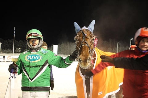 Ari Moilanen ja Huimariina pitivät radoille palanneen Vitterin takanaan Teivossa