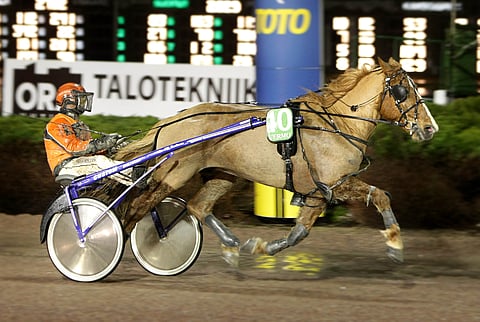 Hienokunntoinen Turoruutu karkasi vastustajiltaan, ja päätti ohjastaja Tommi Kylliäisen päivän ykköseen.