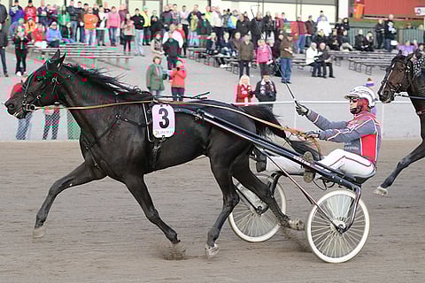 Anaheim Kemp pyrkii johtamaan volttia lähdöstä maaliin.
