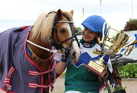 Sekä Ekslätts Sacrifice että Pinja Iltanen voittivat Ponien Suur-Hollolan ensimmäistä kertaa.