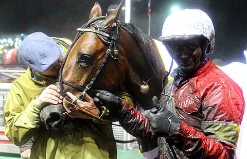 Valmentaja Timo Nurmos sanoi, että Readly Expressin saavutuksia on vaikea edes käsittää. Rataolosuhteet näkyivät lähdön jälkeen Jorma Kontion kasvoilla.