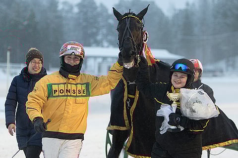 Donnie Brascoa juhlittiin Toto76-avauksen jälkeen.