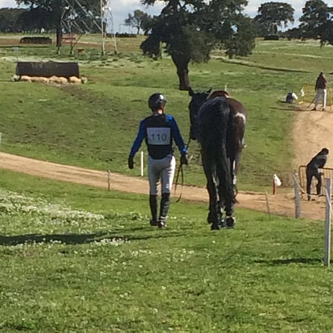 Elmo Jankari ja oldenburgitamma Duchess Desiree kokivat tänään vastoinkäymisiä Barroca d'Alvan maastossa.