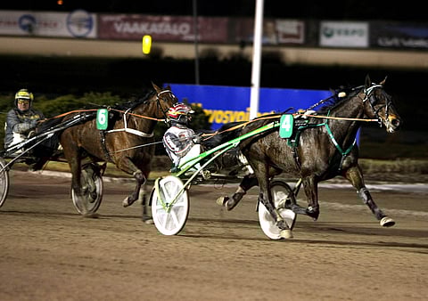 Mika Forss tyylitteli T.Rexin kanssa voittoon.