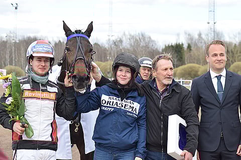 Veijo Kumpulainen (toinen oik.) on päässyt tällä kaudella nauttimaan Midnight Hourin menestyksestä. Kuva: Roosa Lindholm.