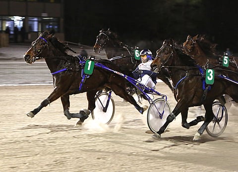 Jani Ruotsalaisen ajokki Cape's Caroline lennähti lopuss ohi keulan Krampuksen.