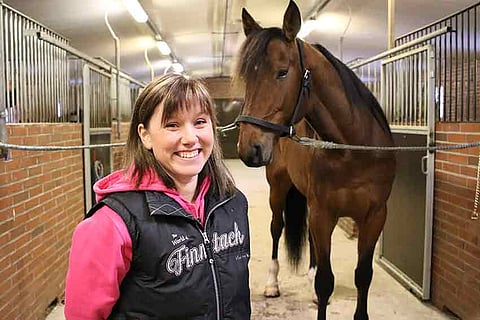 Sanna Kiiski valmentaa vihjerivin toista tukipilaria. Arkistokuva: Anu Leppänen.