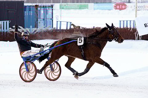 Peter Lindroosin debyytti George Birdlandin kyydissä päättyi voitokkaasti.