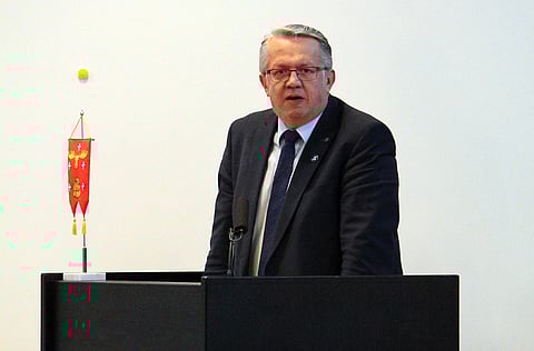 Hippoksen puheenjohtaja kommentoi ravitoiminnan jatkumista.