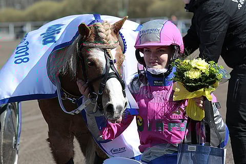 Pikku-Finlandian 2018 voittajavaljakko: "Sakke" ja Oona Halme.