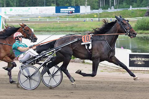 Vahvan juoksun viimeksi Ylivieskassa tehnyt President Lindy joutuu jäämään pois Tampereen T75-lähdöstä.