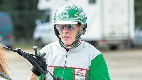 Arto Hammarin treenaama ja ohjastama Häyrilän Hero saa luottamuksen Porissa.