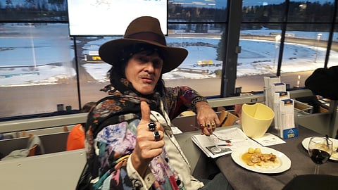 Andy McCoy innostui Jokimaan ravi-illasta. Kuva: Stiina Ikonen