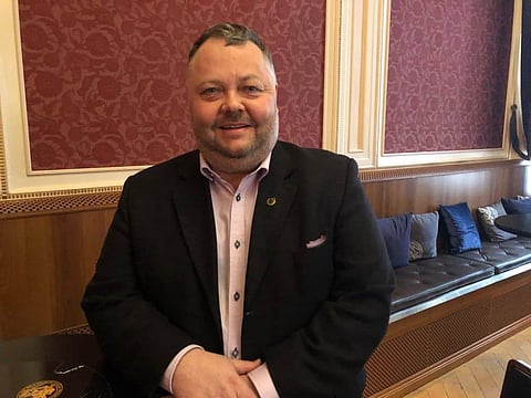 Aiemmin Urheilutoimittajain liiton puheenjohtajat ovat olleet helsinkiläisiä. Kari Linna tekee poikkeuksen sääntöön. Kuva: Taru Nyholm