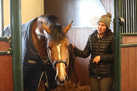 Mira Helasuon Quarante tiesi, mitä hypytyskujassa tehdään.