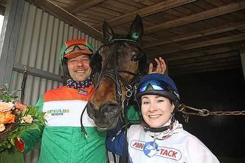 Jaakko Salmisen valmentama Luxorious Lord säväytti Prix Monté Finlandiassa Nelly-Janiika Korpikosken siivittämänä. Kuva: Jarno Unkuri.