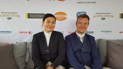 Kun hitaat voittivat nopeat: Henna Kaaro ja Ville Kulkas. Petra Heikkinen oli hevosensa kanssa doping-testissä.