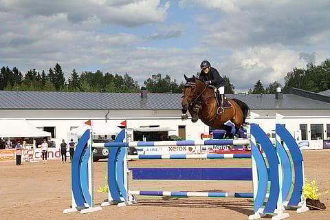 Pienestä jäi kiinni Sentower Parkissa. Sanna Backlund ja Zorro H.
