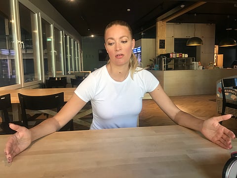 "Me tehtiinkin sitten samantien vähän isompi", sanoo muistaaksemme Mia Stellberg suunnilleen tässä kohdassa haastattelua.