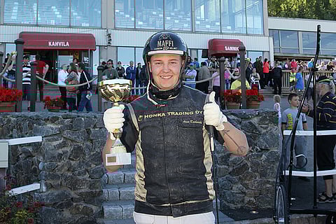 Arna Ruohomäki on tehnyt tulosta kuluvan vuoden kokelaslähdöissä. Hän johtaa sekä Tie Tähtiin -että Salamakypärät -kilpailusarjoja. Kuva: Olavi Ilmonen.