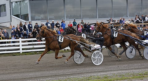 Koveri voitti varmasti, mutta Lakuri ei saanut sen takaa tilaa ja Menoks ehti ulkoa toiseksi.