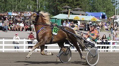 Costello kilpaili viimeksi toissa vuoden kesäkuussa Suur-Hollola-ajossa.
