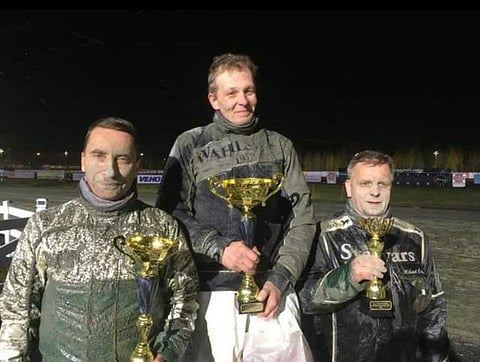 Mika Seittu vei mestaruuden ennen Janne Räisästä (vas.) ja Mikael Östmania.