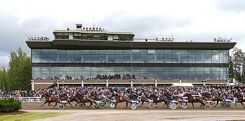 Lahden Jokimaa toimii heinäkuun ensimmäisenä viikonloppuna ravattavan Suur-Hollola-ajon näyttämönä. Nyt viikonlopun ikäluokkakisoihin on lyöty pieni lisäporkkana.
