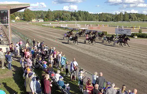 Riihimäellä ravataan taas kesällä - yleisön kanssa tai ilman.