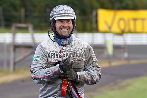 Kari Alapekkalaa hymyilyttää tänään Zola Softin kyydissä.