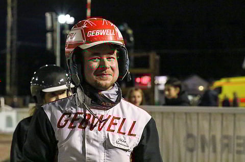 Iikka Nurmonen ajoi Knockout Sesin ykköseksi Teivon tiistairaveissa.