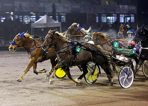 Hannu Torvisen ajama Taksvenla piti kuin pitikin ulkopuolelta ohitusta yrittäneen Vennelmon Varman takanaan.