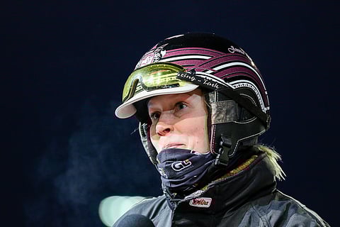 Jonna Irri on Again Kronoksen valmentaja.