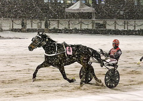 Thai Profitin ja Santtu Raitalan voittama Talvimalja kilpailtiin nimensä mukaisissa sääoloissa. Kaustisella on tänään jääpolannerata.