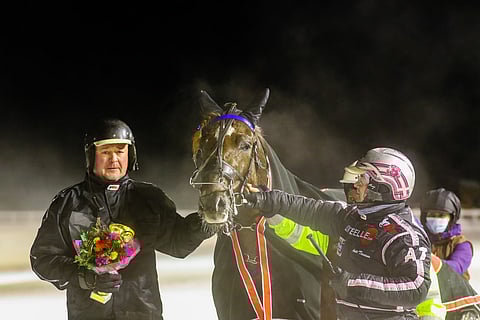 Lennon Rapina ja omistaja-valmentaja Ari-Matti Konsti ovat päässeet viime aikoina voittoseremonioihin mukaan. Arkistokuva: Anu Leppänen