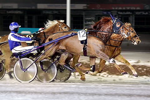 Esa Holopaisen naruttelema Ierikka punnersi fysiikallaan kauden avausvoittoonsa.