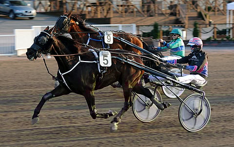 Oona Halme käynnisti Salamakypärät rupeamansa parhaalla mahdollisella tavalla. Milla Markkanen ehti Artful Dropin kanssa lähelle.