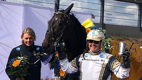 Önas Prince, Emma ja Per Nordström saavat jälleen valmistautua Elitloppetiin.