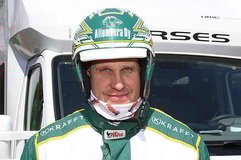 Tapio Mäki-Tulokkaan valmentama Perfect Chapman voitti ajalla 15,4ake. Tallikaveri Dickson Shadow puolestaan meni montéssa 13,9ake.