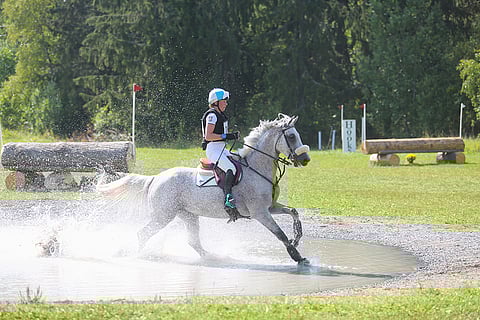 Veera Peltokangas ja Candy Girl ehtivät tehdä yhdessä kaksi pitkää neljän tähden kenttäkilpailua.